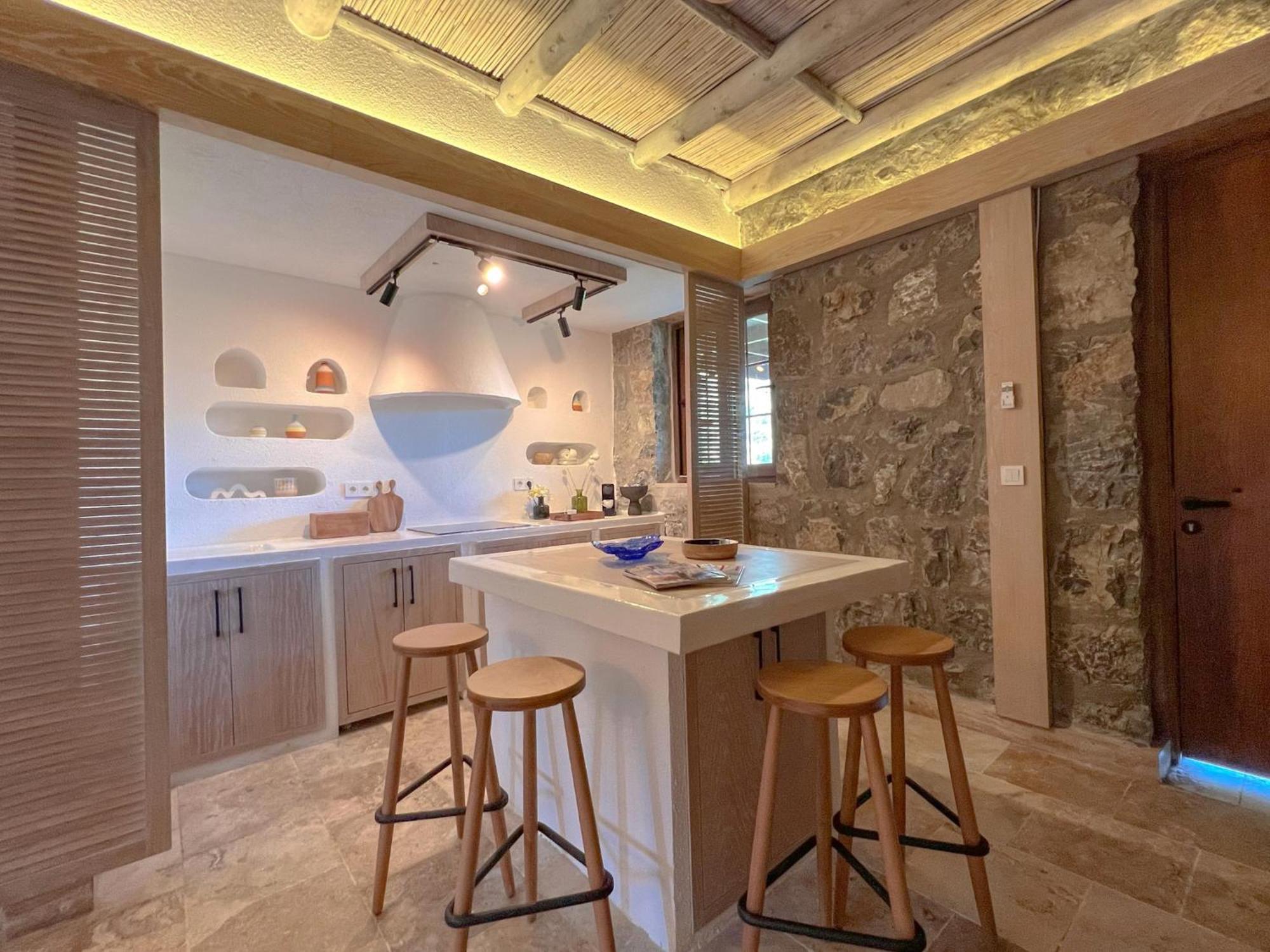 Izz Getaway - Adults Only מלון 3*